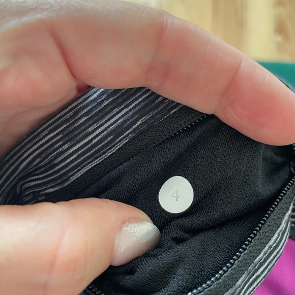 Lululemon Soul Cycle Run Inspire Crop II Space Dye Ultra Violet Leggings Size 4 - Picture 9 of 10